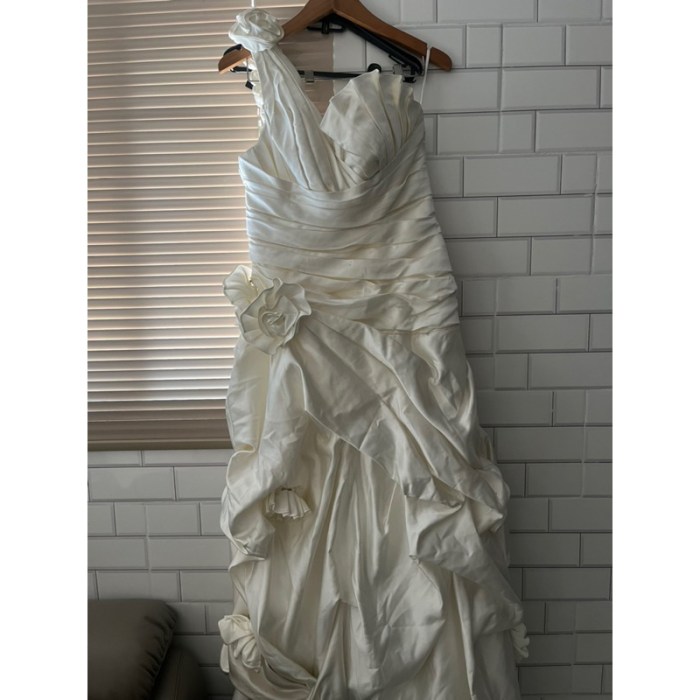 Wedding dress for sale