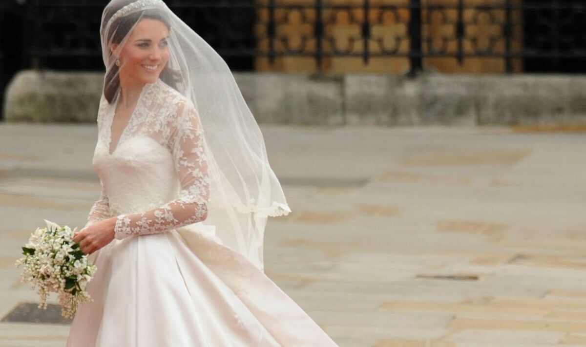 Kate middletons wedding dress