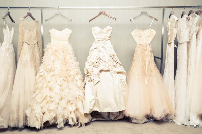 Monique lhuillier wedding coveteur dresses dress