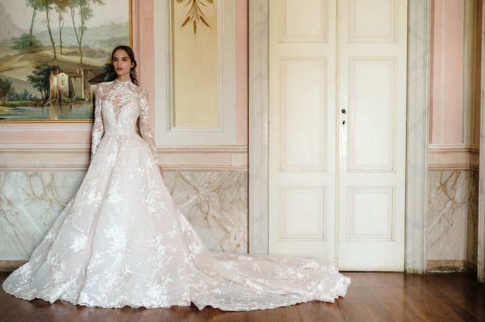 Monique lhuillier wedding dresses