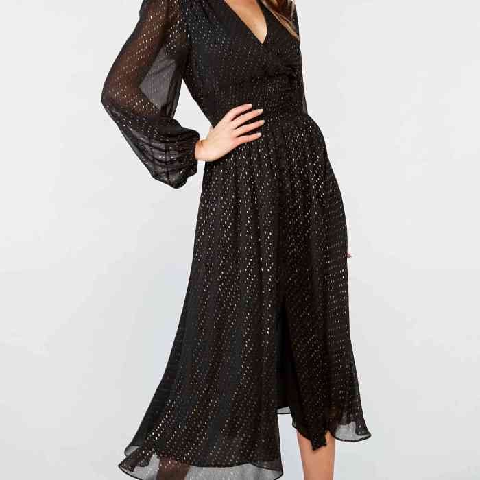 Long sleeve dresses for wedding guest