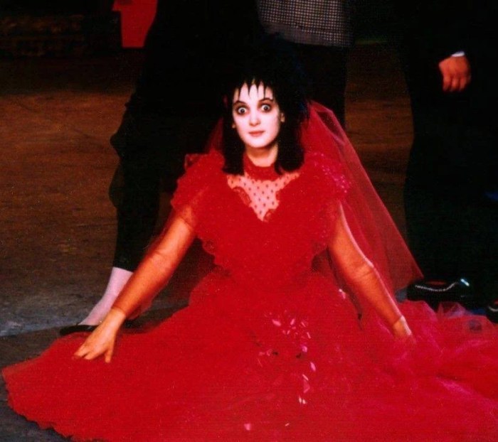 Lydia deetz wedding dress beetlejuice